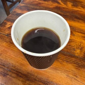 かわい子ちゃんが淹れてくれたコーヒー☕︎
美味しかったです♪