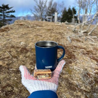 ちょっと寒いけどまったりゆっくりコーヒータイム☕️ makkoさん、おやつご馳走さまです😋