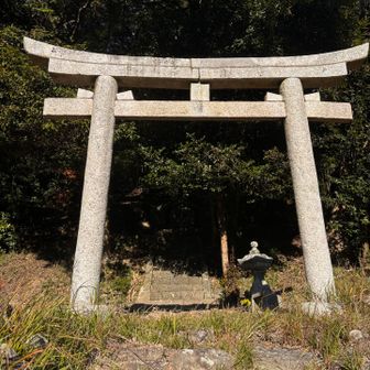 慈眼寺の裏に出てきた