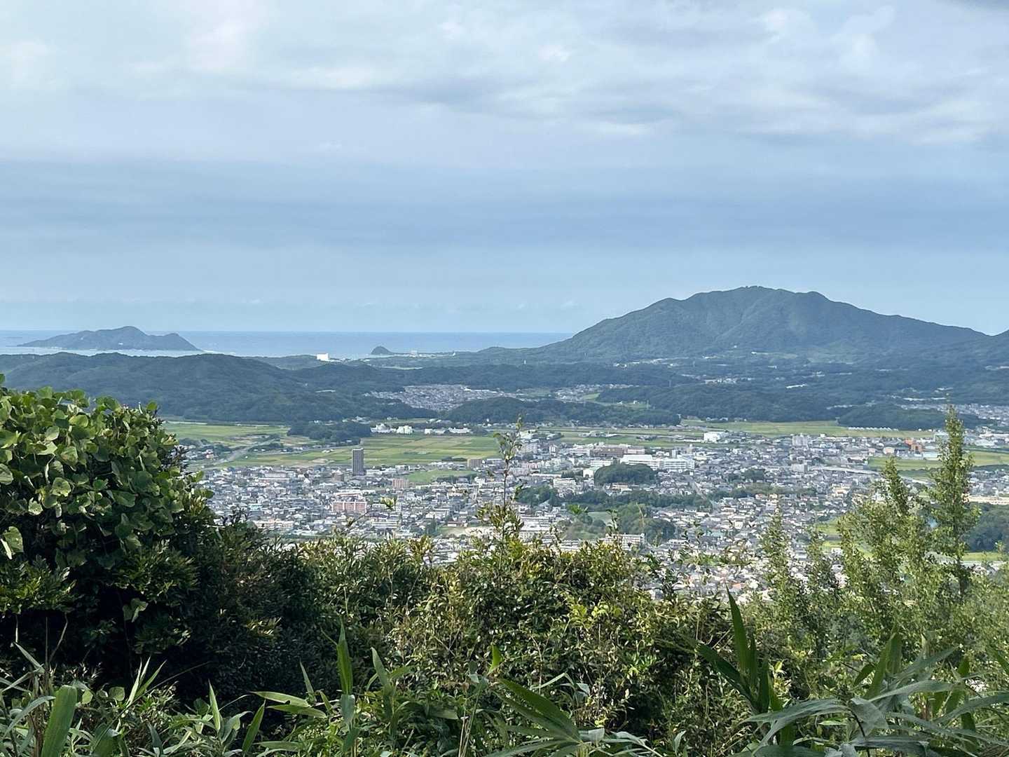 玄界灘と湯川山
