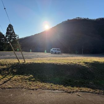 15時ですっかり夕方のようです。駐車場に帰還。相変わらず誰も来ていない。
