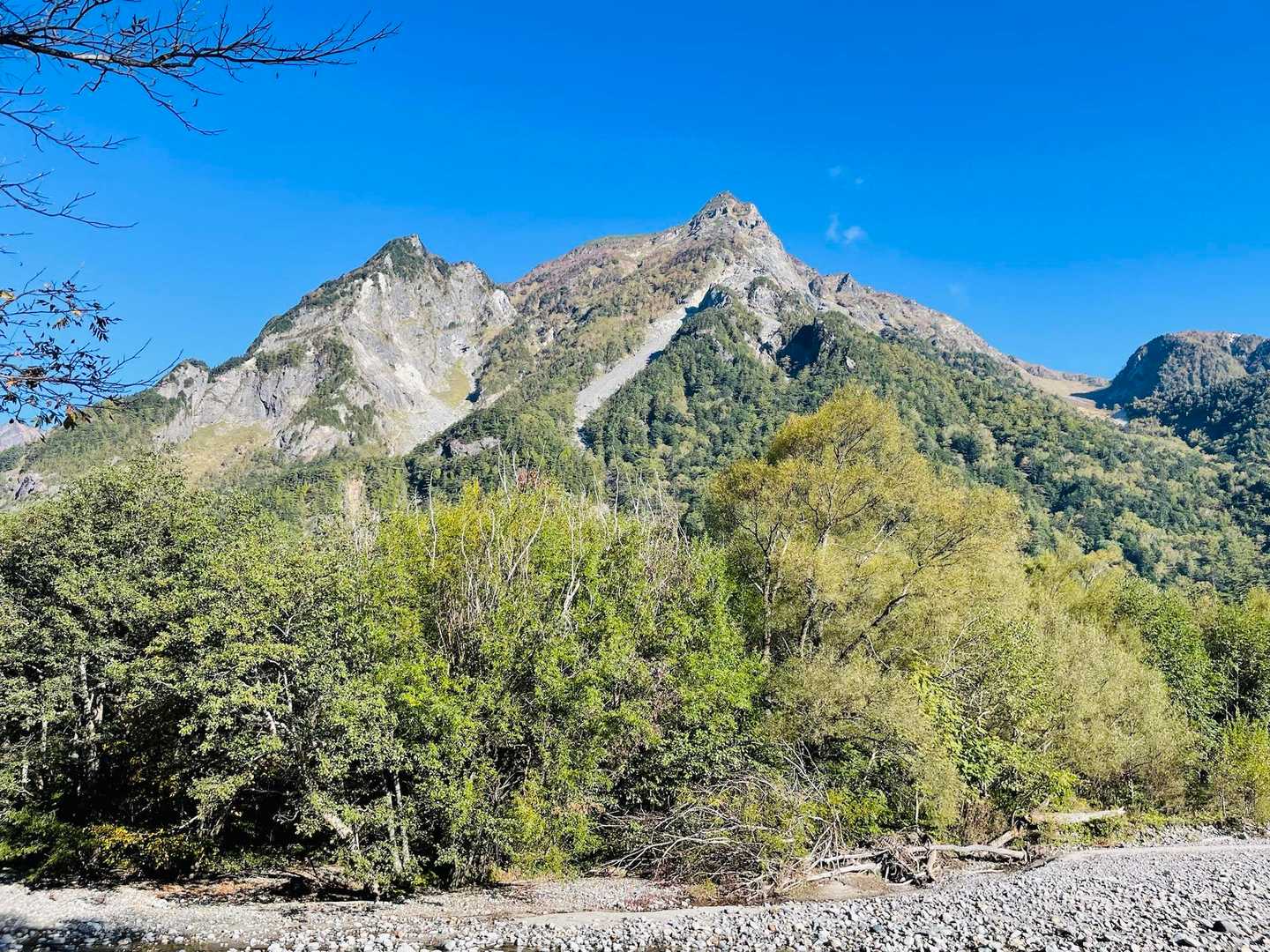 かっこいい明神岳✨