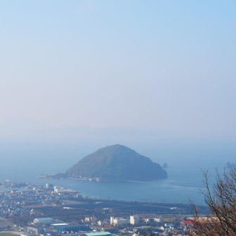 山頂からも鹿島が綺麗に見えます