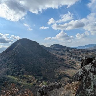 筆ノ山からの我拝師山です