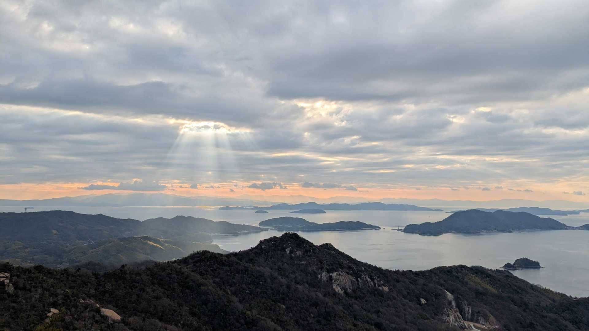 火山登山道入口-火山 往復コースの写真