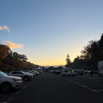 午前6時はまだ余裕がありました。