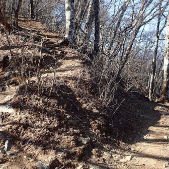 笹子駅は右山道下る