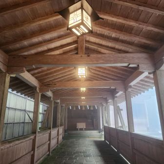 愛宕神社到着、とてもよい厳かな雰囲気

ストーブのある休憩所がとてもありがたい