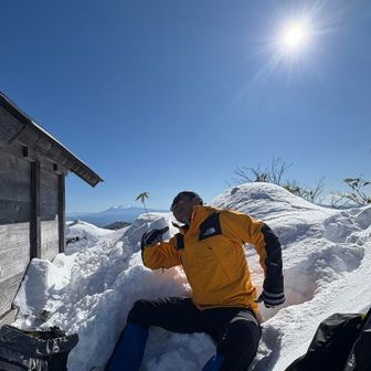 歌って踊るが目標なのに、、
先越された〜⤵️ 
練習してきまーす☝️いいじゃん♪