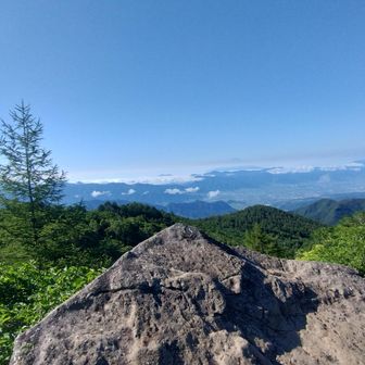 月見岩の上から