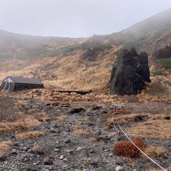 アッチにも避難小屋が。シェルターかな？
