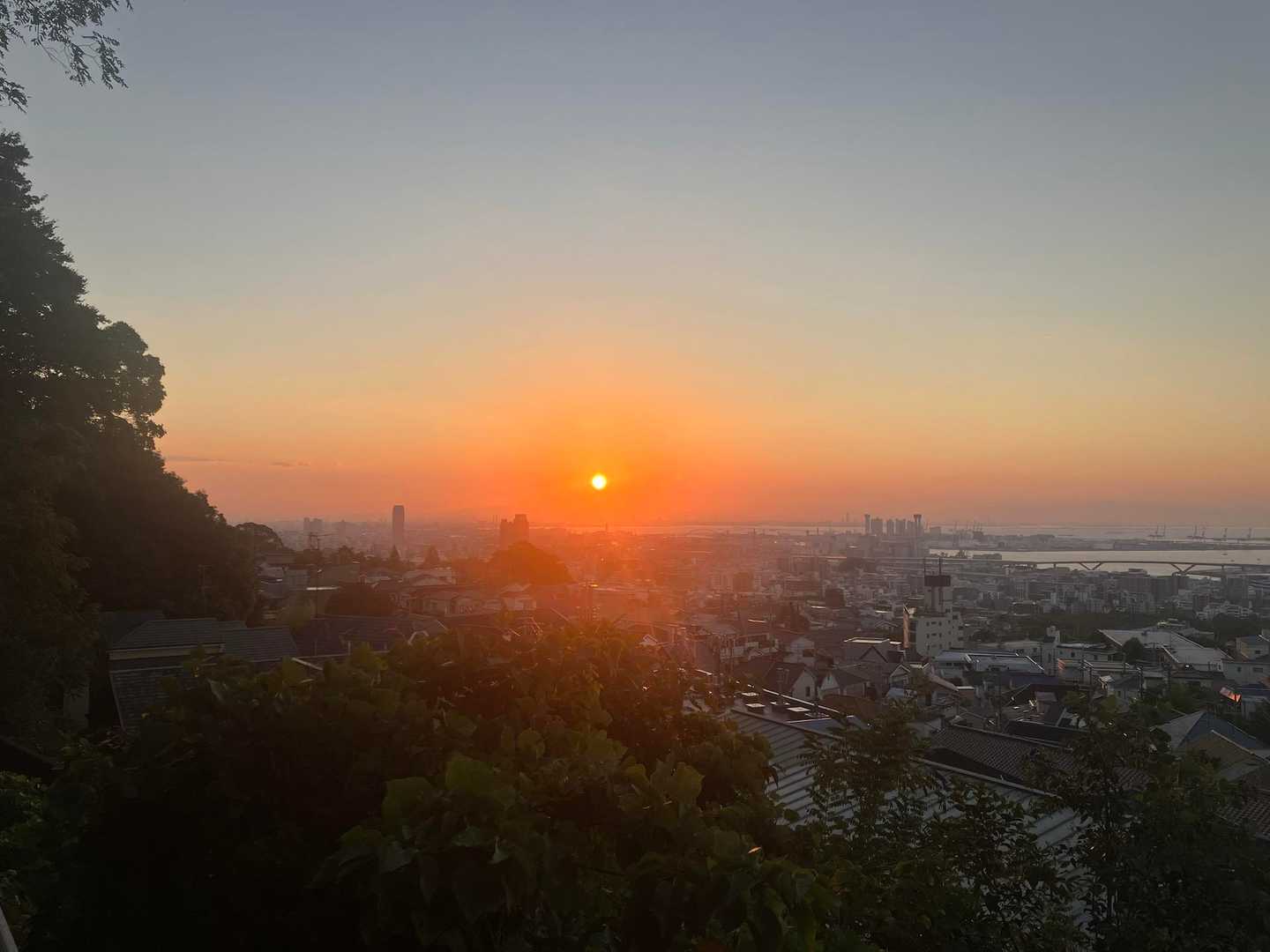 青谷登山道から
朝日がキレイでした