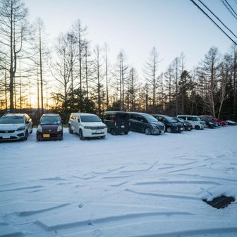 ６時半過ぎに着いたら空きはあと一台だった。びっくり