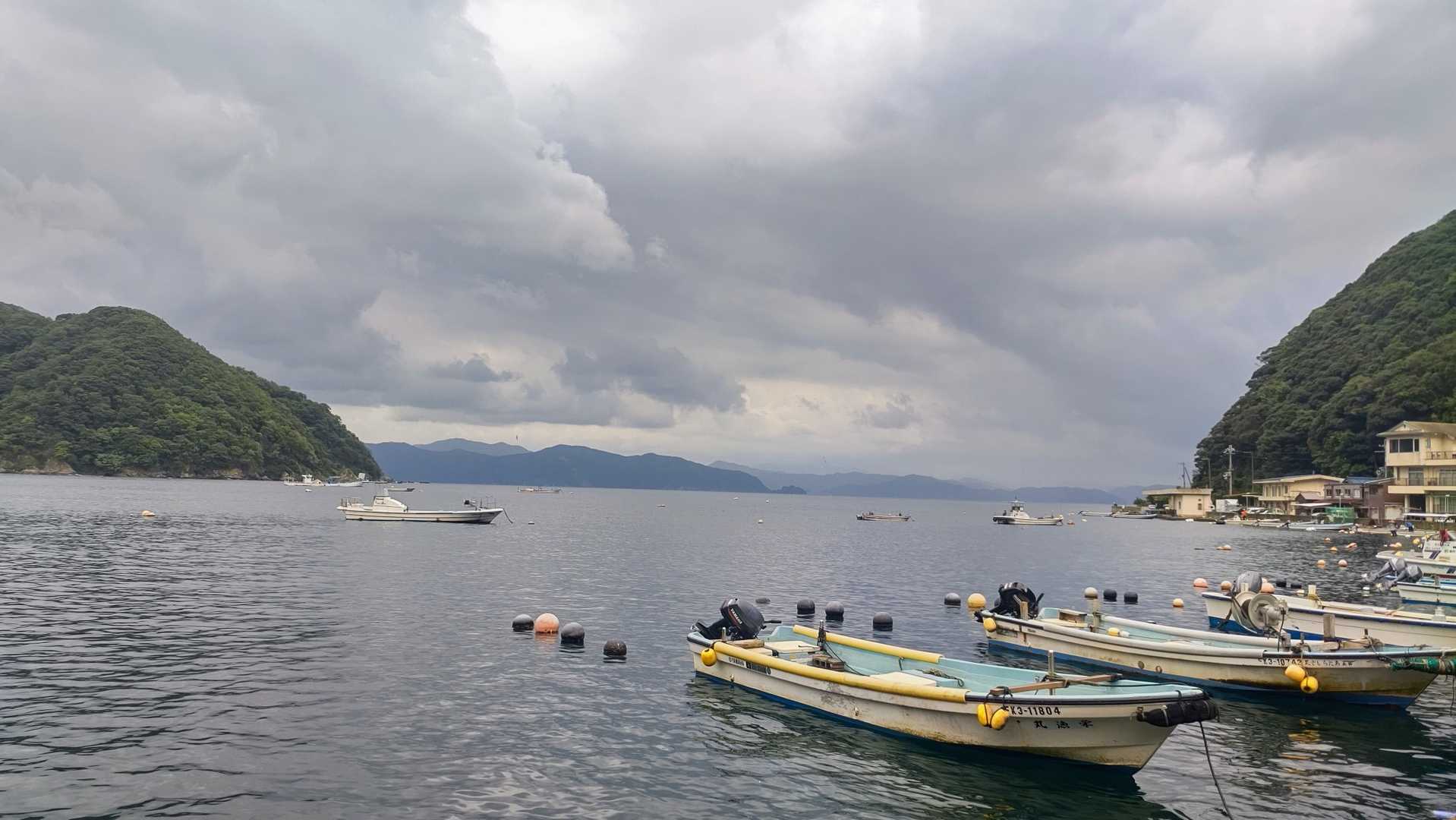 曇ってる日の海はなんだか怖いのは
私だけ？··😥
