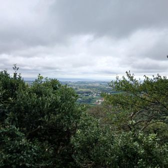 天気は悪いがまあまあ遠くまで見える