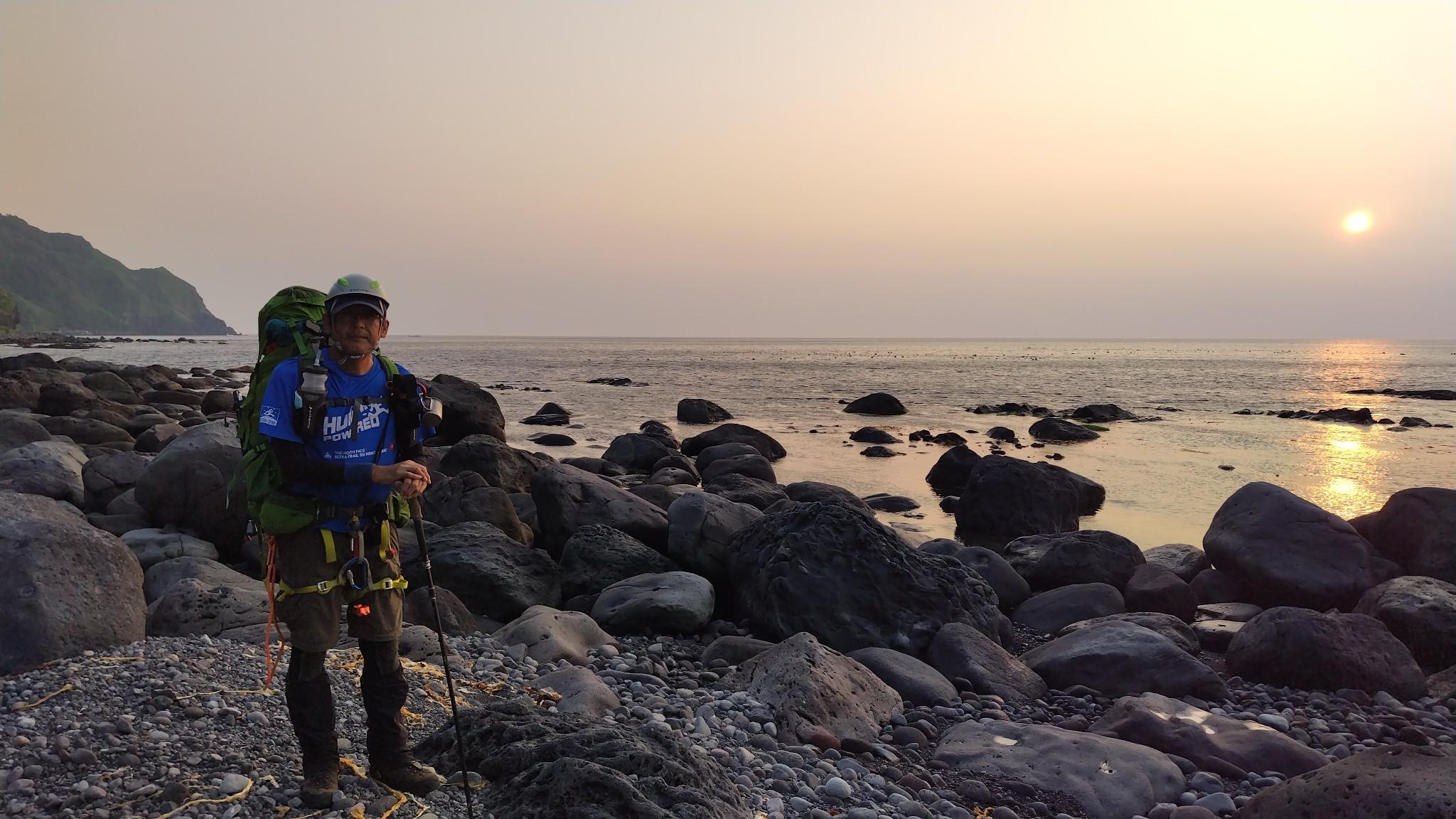 おはようございます。3日目の朝です。
ゴールの相泊に向けて出発。