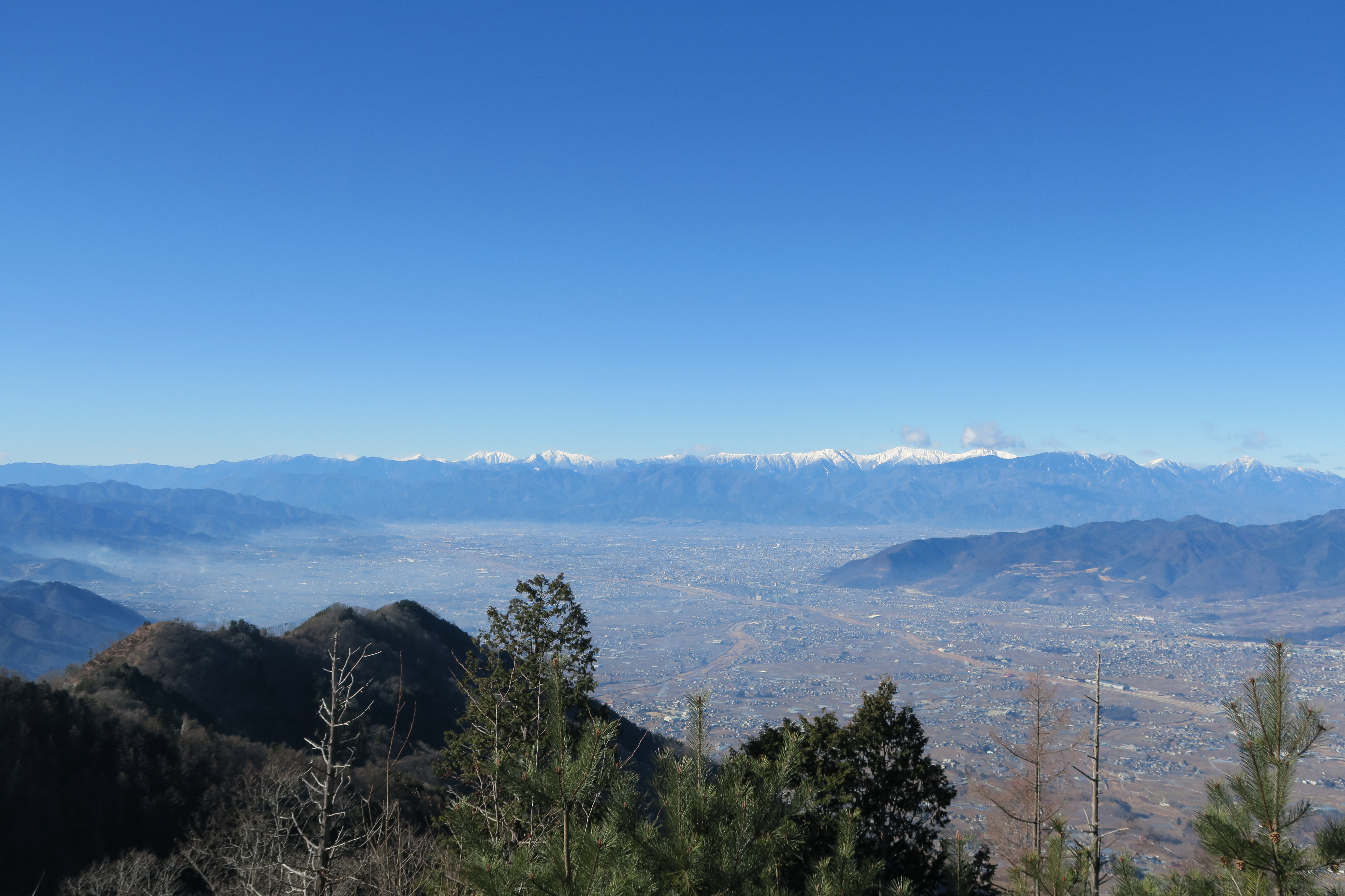 甲州高尾山 棚横手山 源次郎岳 勝沼ぶどう郷駅 やまと天目山温泉 まっつんさんの甲州高尾山 山梨県甲州市 高宕山 源次郎岳の活動データ Yamap ヤマップ