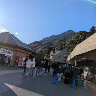 ロープウェイは大混雑