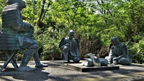 手塚山 05 11 加賀の里山逍遥 片山津温泉の首洗池の横の 手塚山 公園が整備された と新聞に載っていたぞ ギヤさんさんの金沢市の活動日記 Yamap ヤマップ