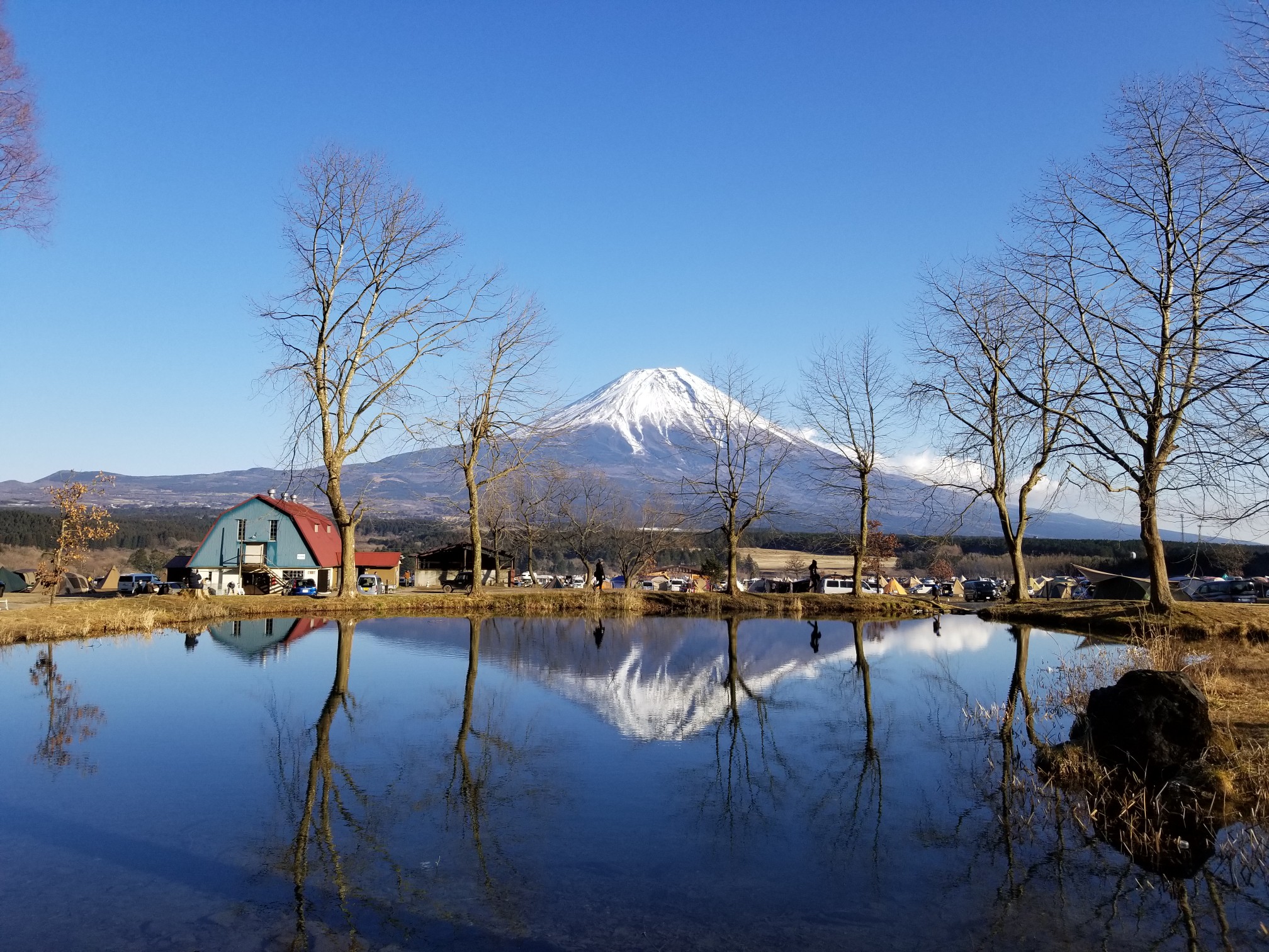 キャンプ&山歩き(ふもとっぱらキャンプ場・毛無山 不動の滝見晴台)20200104 / けけんぢさんの毛無山