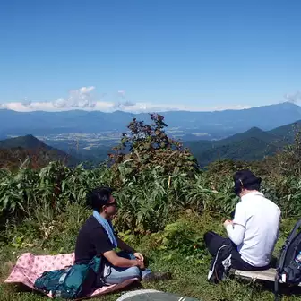 岩手山から秋田駒ケ岳方面も今日はバッチリです