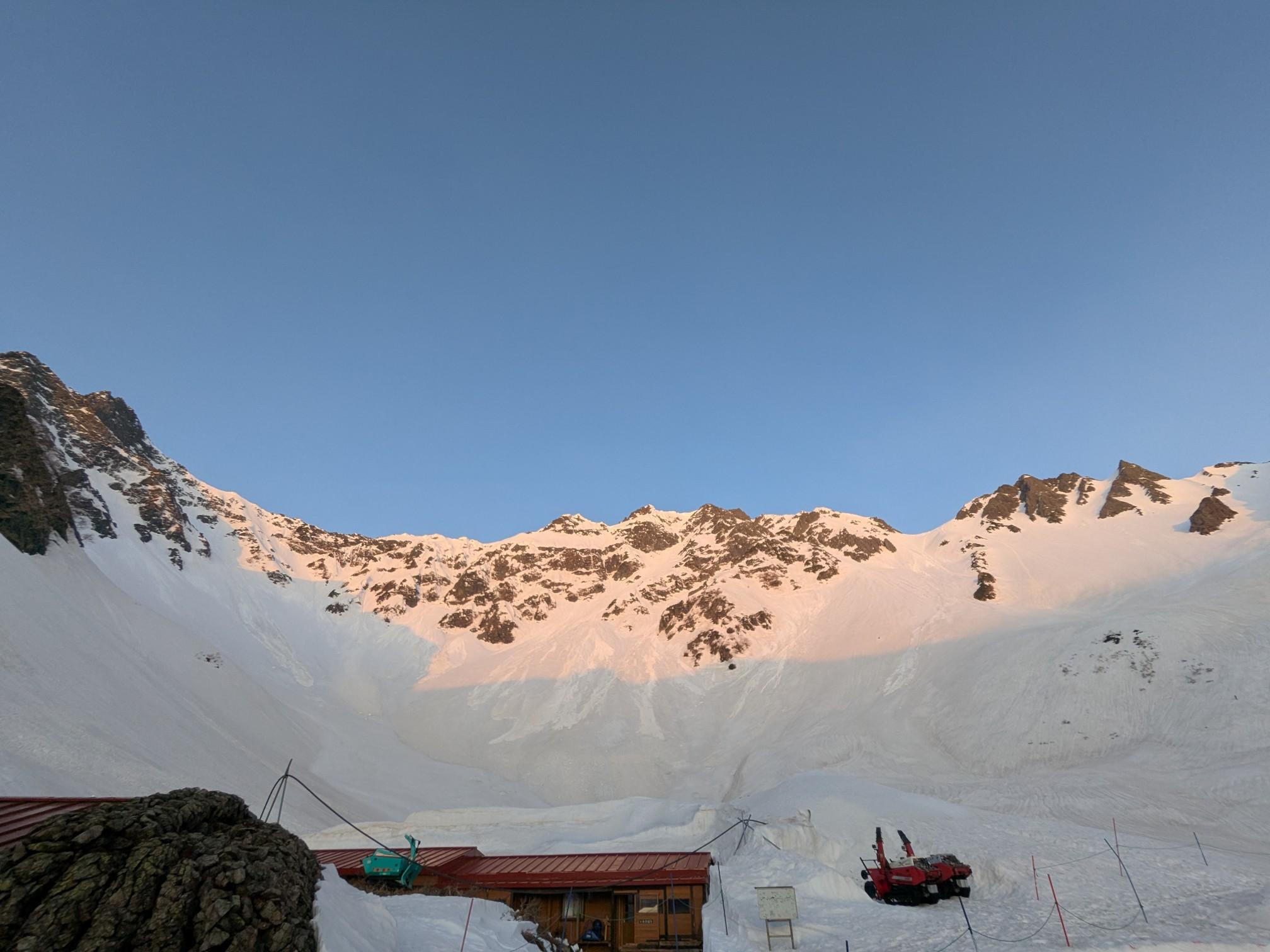 涸沢カール五月 槍ヶ岳・穂高岳・上高地-2025-05-13 / のりじいさんの