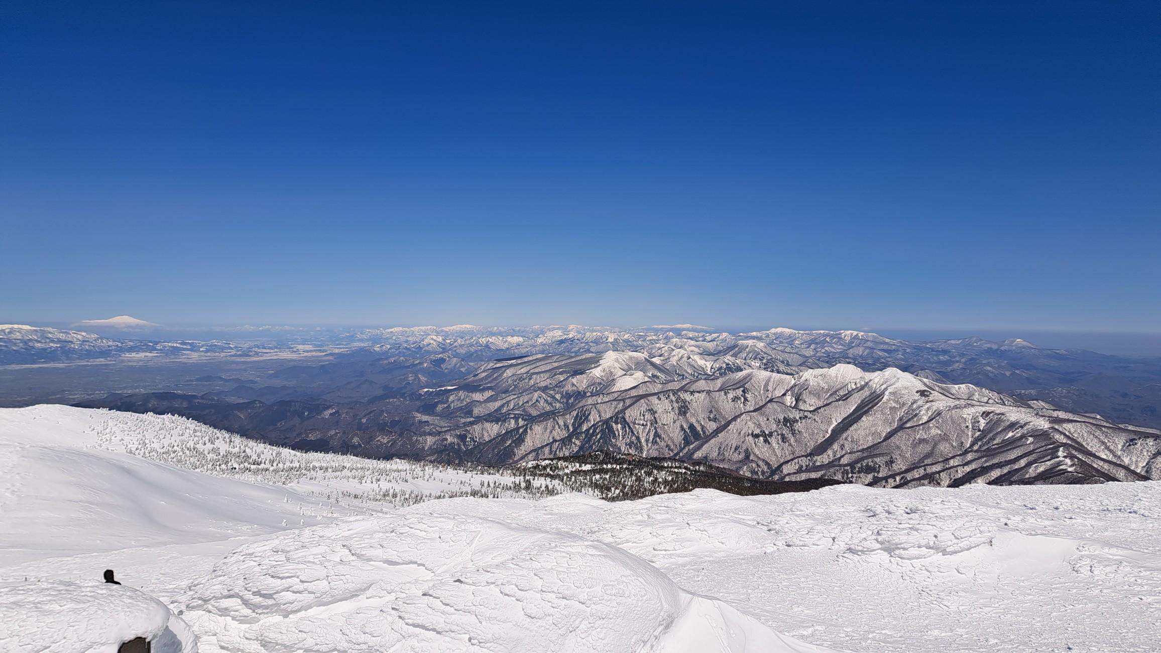 蔵王山・雁戸山・不忘山 眺めに見とれます
