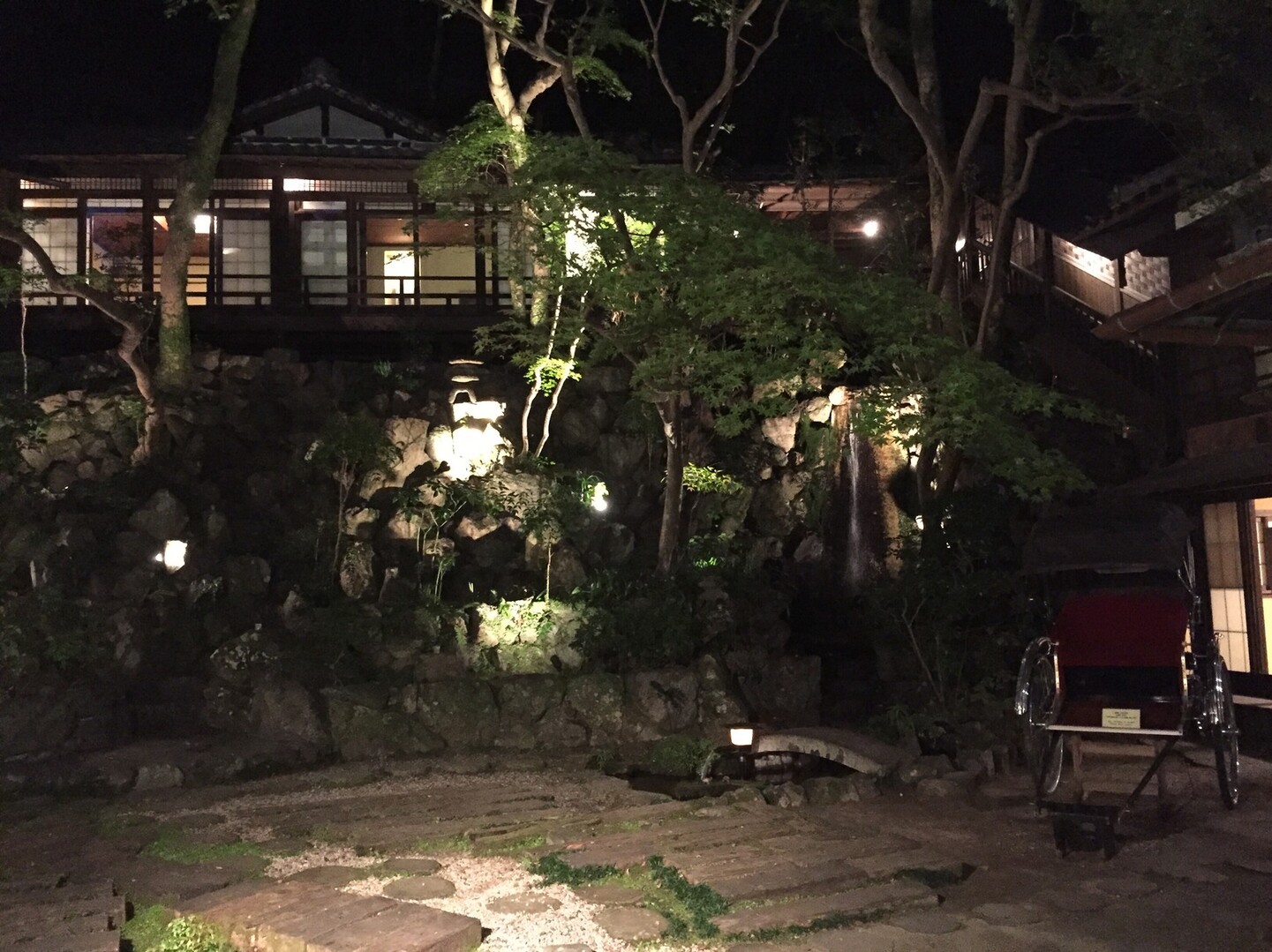 次男と箕面の滝へ ガラスの膝さんの六個山 鉢伏山 明ヶ田尾山 五月山の活動日記 Yamap ヤマップ
