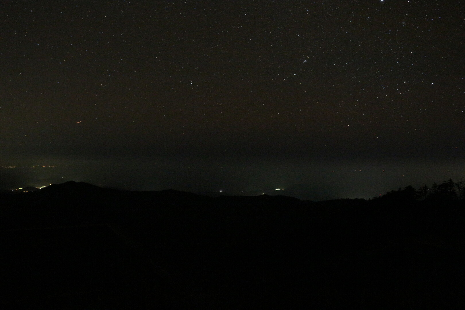 大台ケ原へ星空鑑賞 星空写真は素人撮影ですのでご容赦のほど よろしくお願いします 大台ヶ原山 日出ヶ岳 大杉谷の写真2枚目 同じく熊野灘 Yamap ヤマップ