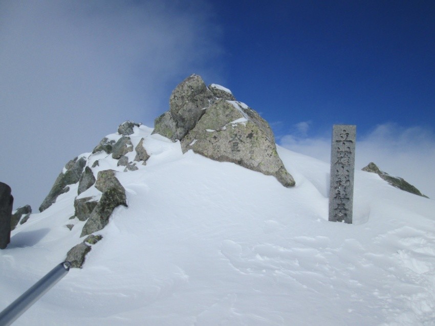 立山 雄山 雪山登山 11月23 24日 天気 曇り 雪 あいすくりーむさんの立山 雄山 浄土山の活動データ Yamap ヤマップ