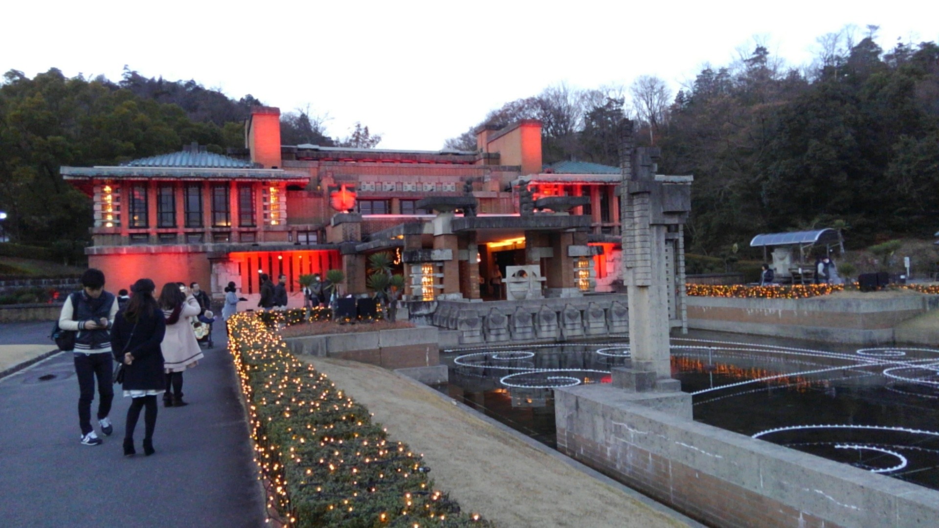 クリスマスイブに明治村初のイルミネーションショー 赤い海賊さんの八曽山の活動日記 Yamap ヤマップ