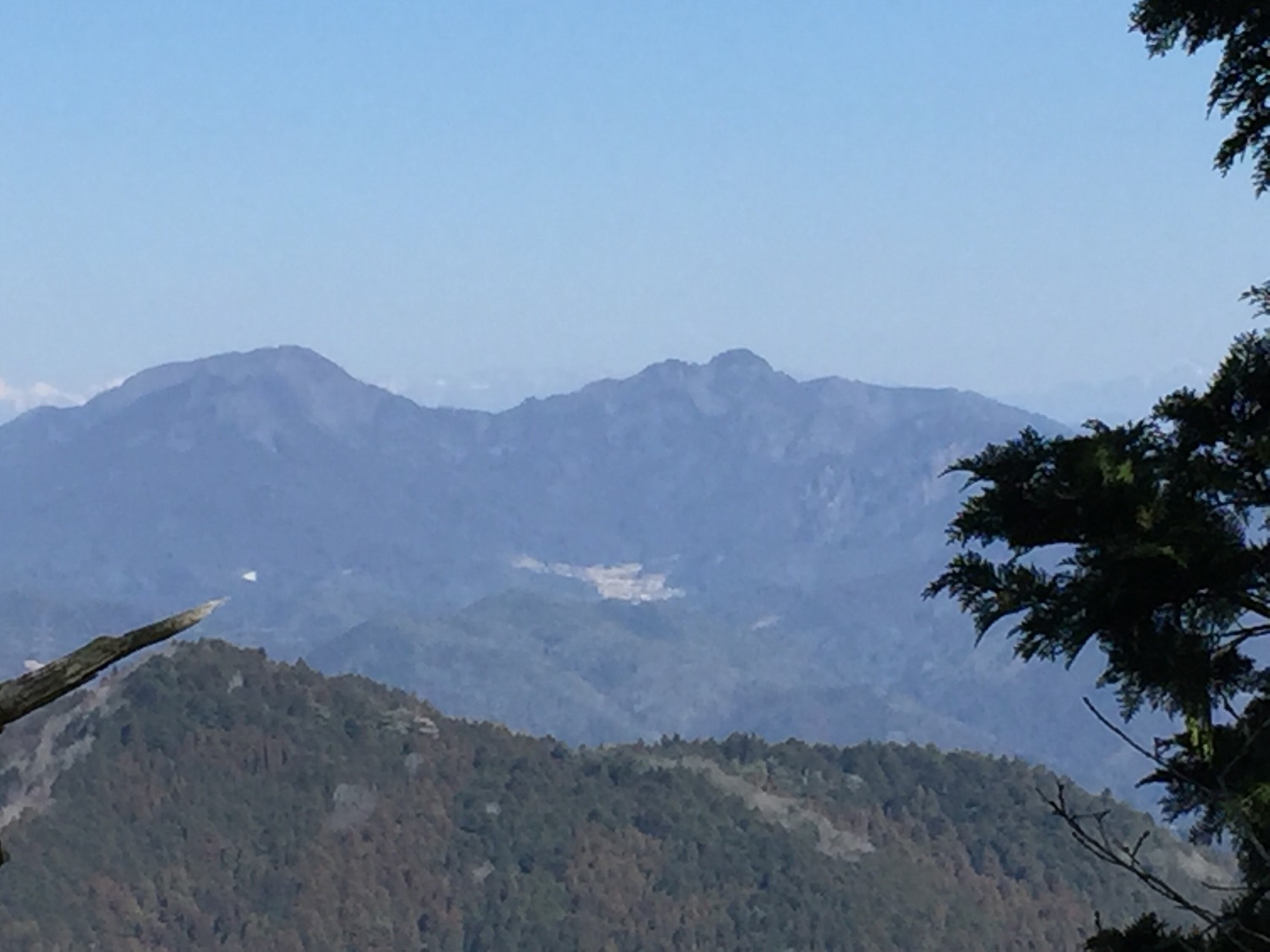 竜頭山 大竜頭は 結構危険 奥三河名山八選 三座目 うーたんさんの竜頭山 愛知県 の活動日記 Yamap ヤマップ