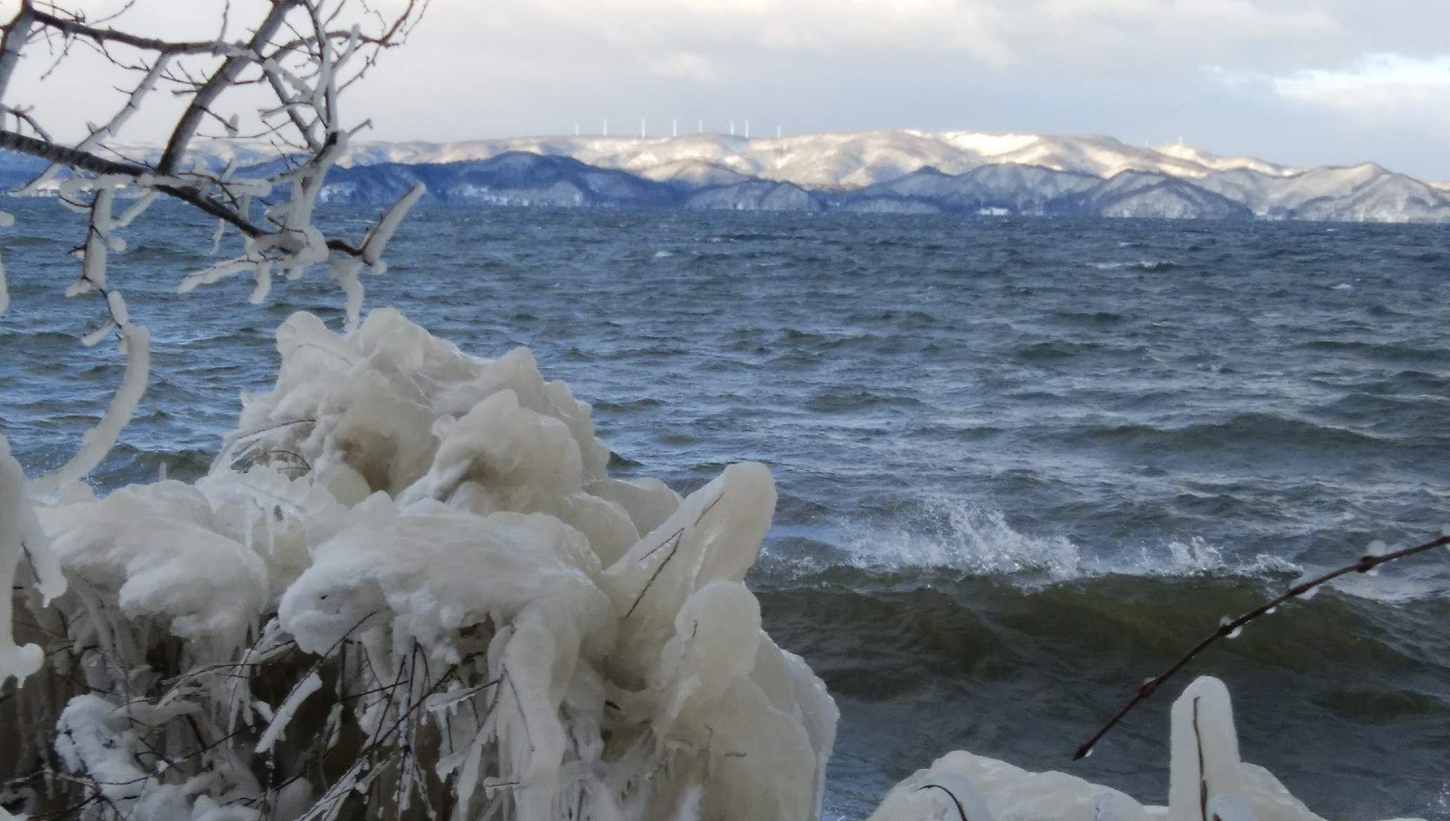 猪苗代湖のしぶき氷 21 01 フェレさんの磐梯山 雄国山 赤埴山の活動日記 Yamap ヤマップ