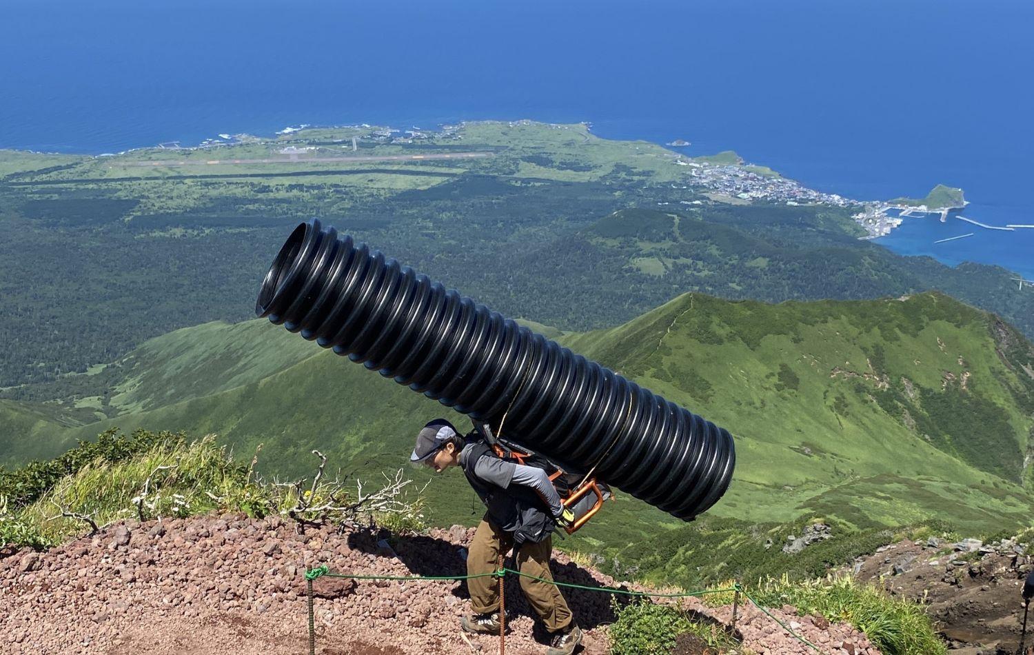 『もろく崩れやすい山』利尻山における登山道整備プロジェクト