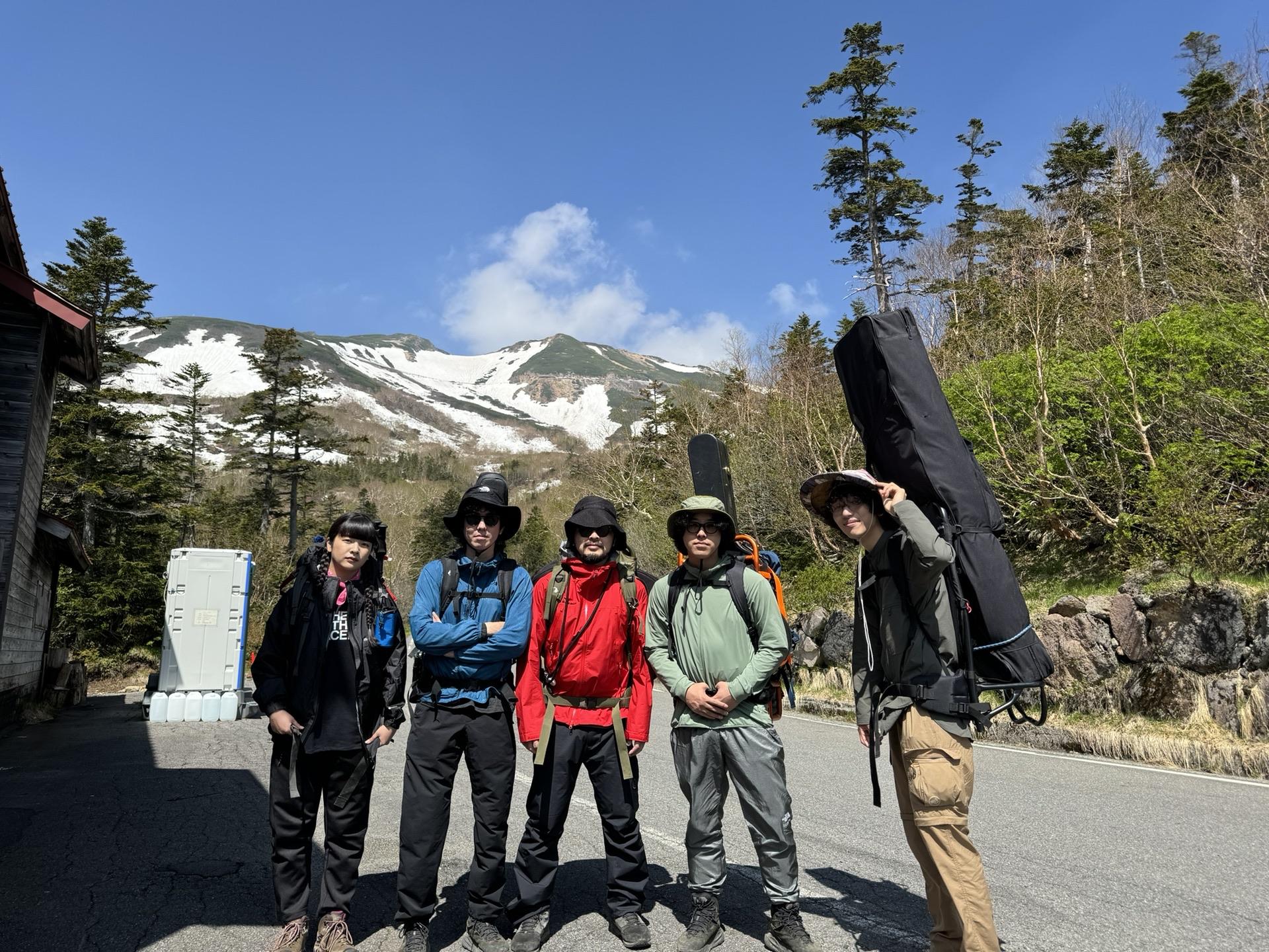集合写真は、元気な出発前に！