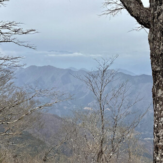 大室山・畦ヶ丸・菰釣山 八ヶ岳方面