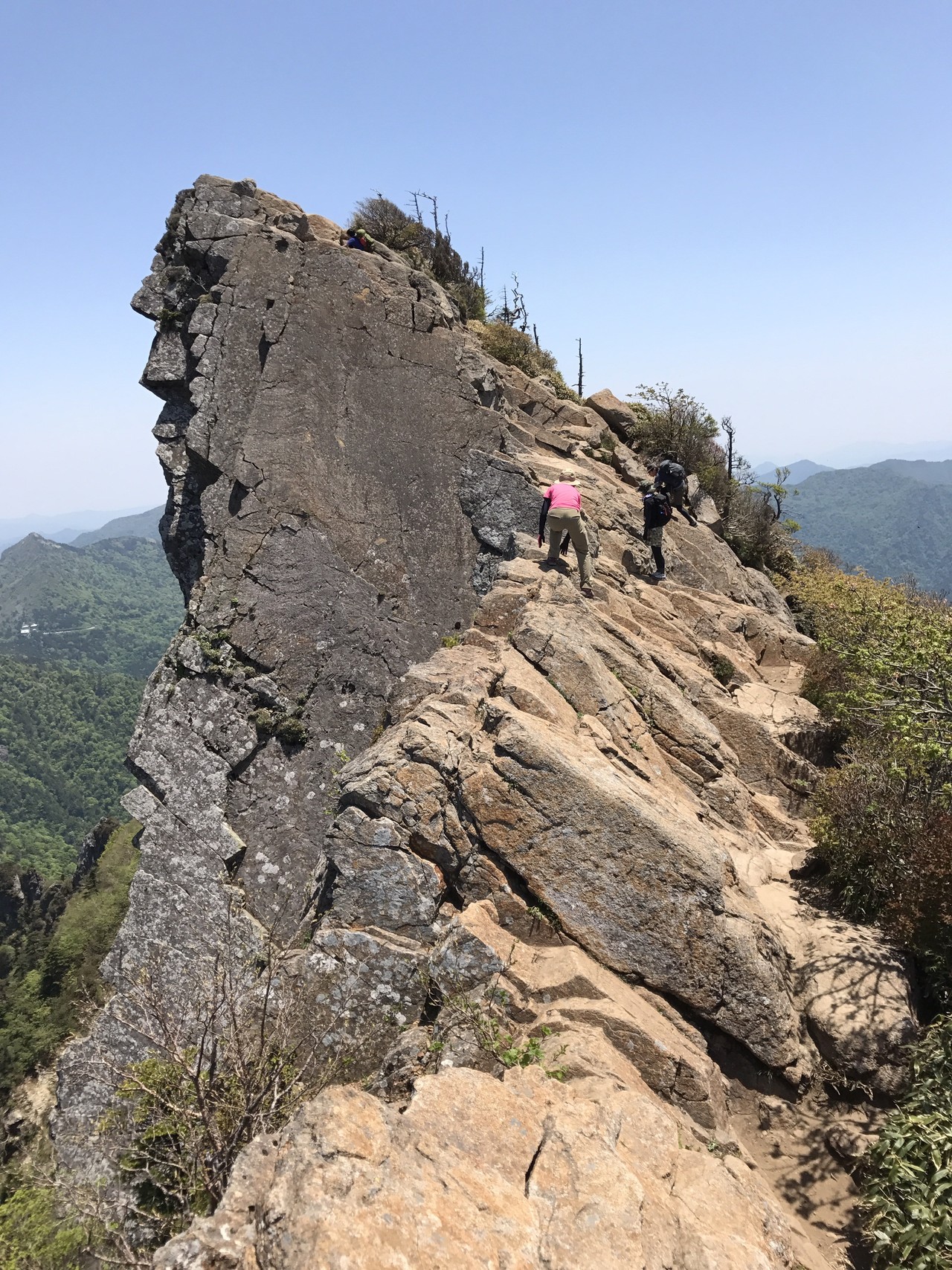 石鎚山でスマホを使いこなす天狗に遭遇 海兵隊さんの石鎚山 堂ヶ森 二ノ森の活動データ Yamap ヤマップ