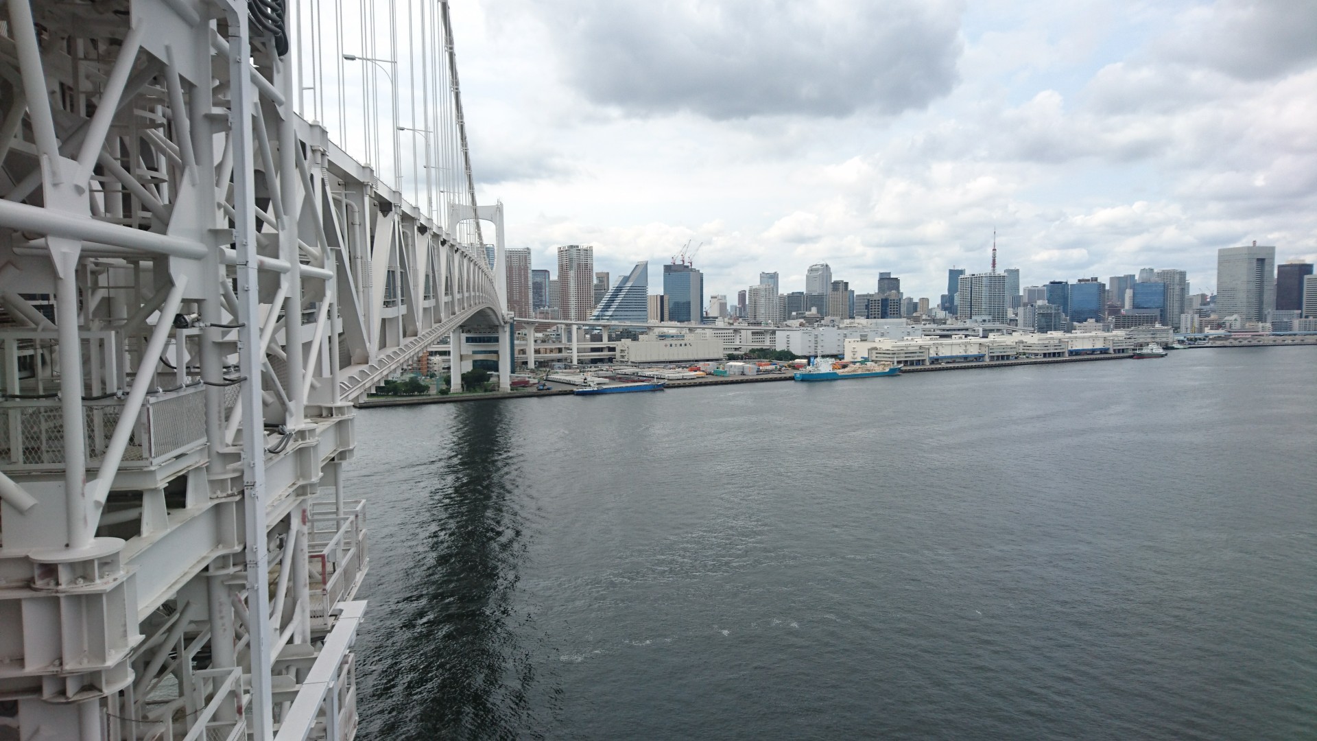 夏が終わる前にレインボーブリッジを徒歩で渡ってお台場ビーチまで散策してみました Catyukさんの東京都23区 中央エリアの活動日記 Yamap ヤマップ