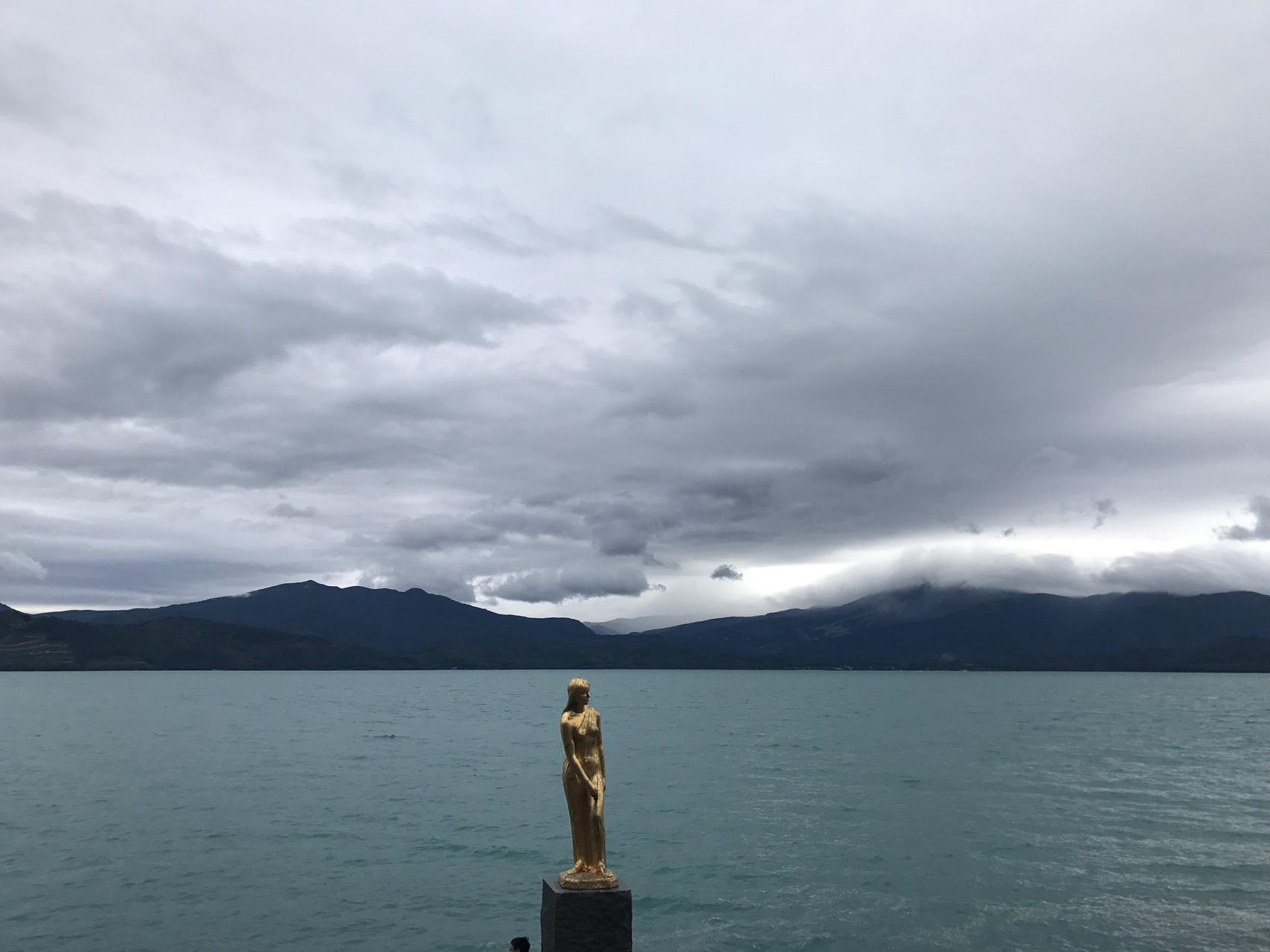 初秋田 ガスガスの駒ヶ岳 こまこまさんの秋田駒ヶ岳 男女岳 貝吹岳の活動日記 Yamap ヤマップ