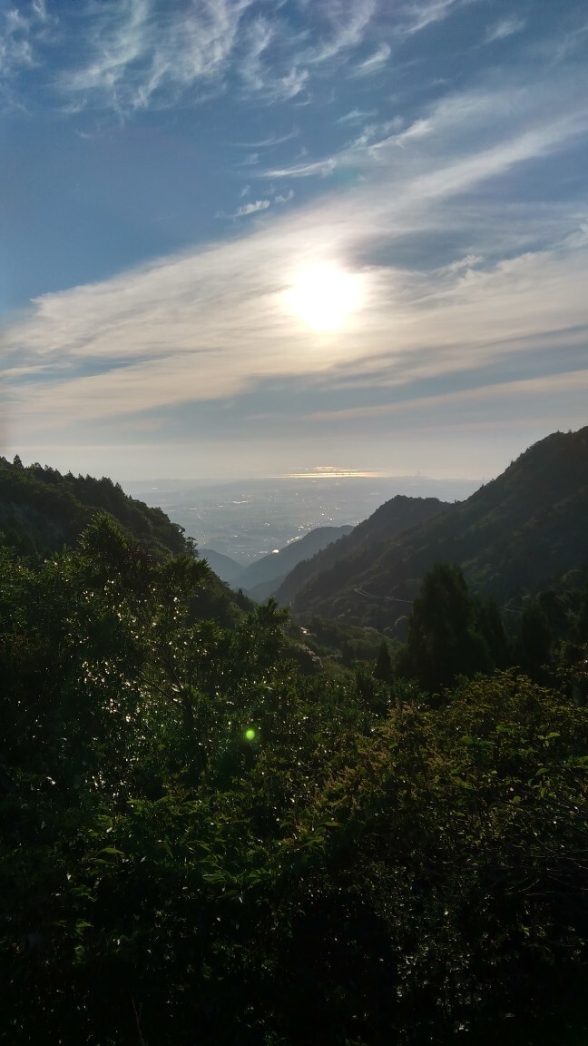 心霊写真撮ってもた ﾟーﾟ 御在所岳 御在所山 雨乞岳の写真2枚目 な 何すか 真ん中の緑に光る球体は Yamap ヤマップ