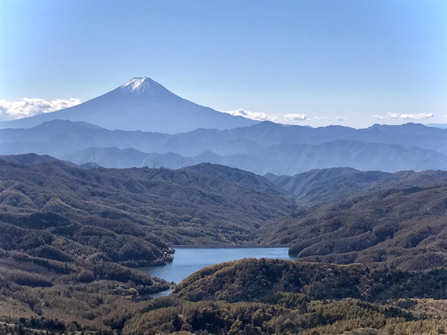 紅葉と富士山 快晴の大菩薩嶺 10 25 とっくさんの大菩薩嶺 鶏冠山 大マテイ山の活動データ Yamap ヤマップ