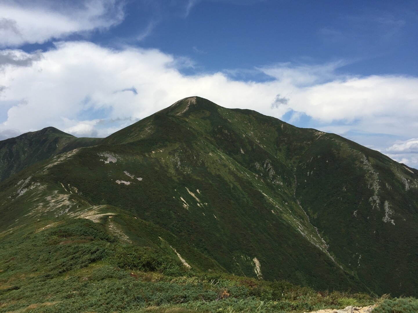 針生平 五味沢登山口から大朝日岳日帰りピストン もろたんさんの大朝日岳 朝日連峰 祝瓶山の活動データ Yamap ヤマップ