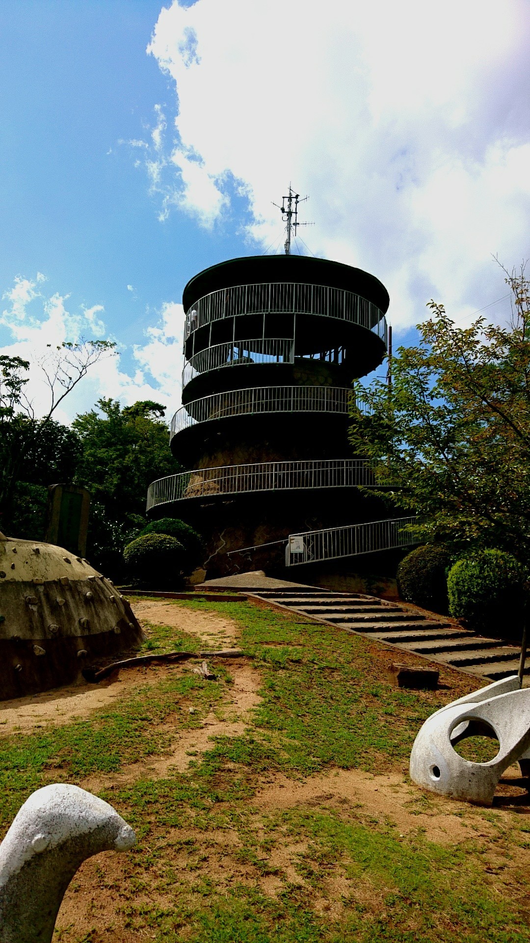 お城に動物 つり橋に螺旋展望台 そして足湯も もりもり池田 箕面の森と山めぐり ろひさんの六個山 鉢伏山 明ヶ田尾山 五月山の活動日記 Yamap ヤマップ