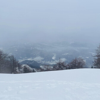 蘇武岳 うっすら扇ノ山方面の裾野が見える😅