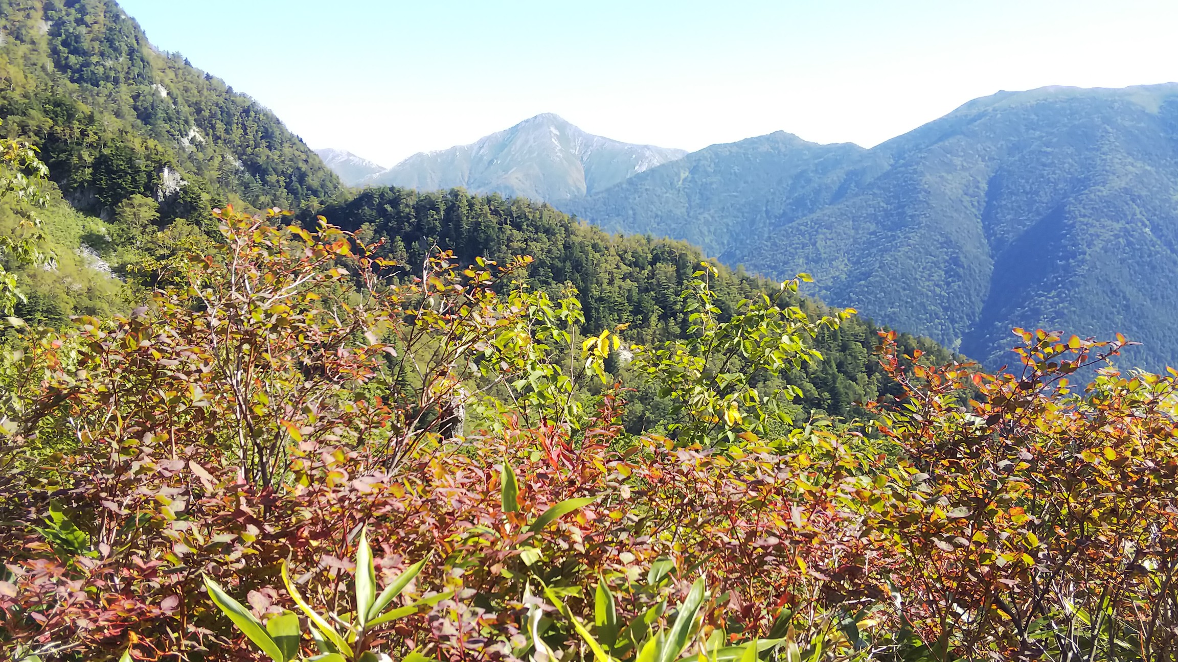 北ア 穂高の瞳 奥又白池2470m 前穂高岳北尾根5 6コル 涸沢 屏風ノ耳2565 6m 屏風ノ頭2535 0m 徳沢起点周回ルート 穂高の池巡り1日目 Shimoさんの槍ヶ岳 穂高岳 上高地の活動日記 Yamap ヤマップ