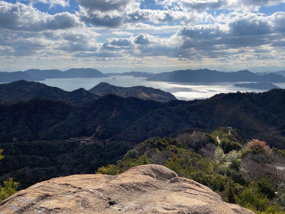 黒滝山登山口黒滝山白滝山貧乏山 周回コースの地図・登山ルート・登山口情報 YAMAP / ヤマップ