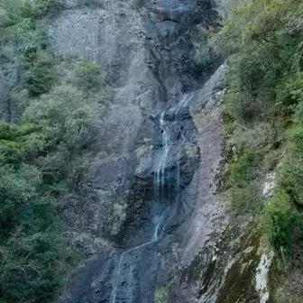 七種神社から七種滝を再度眺める😀下見たら怖い😱