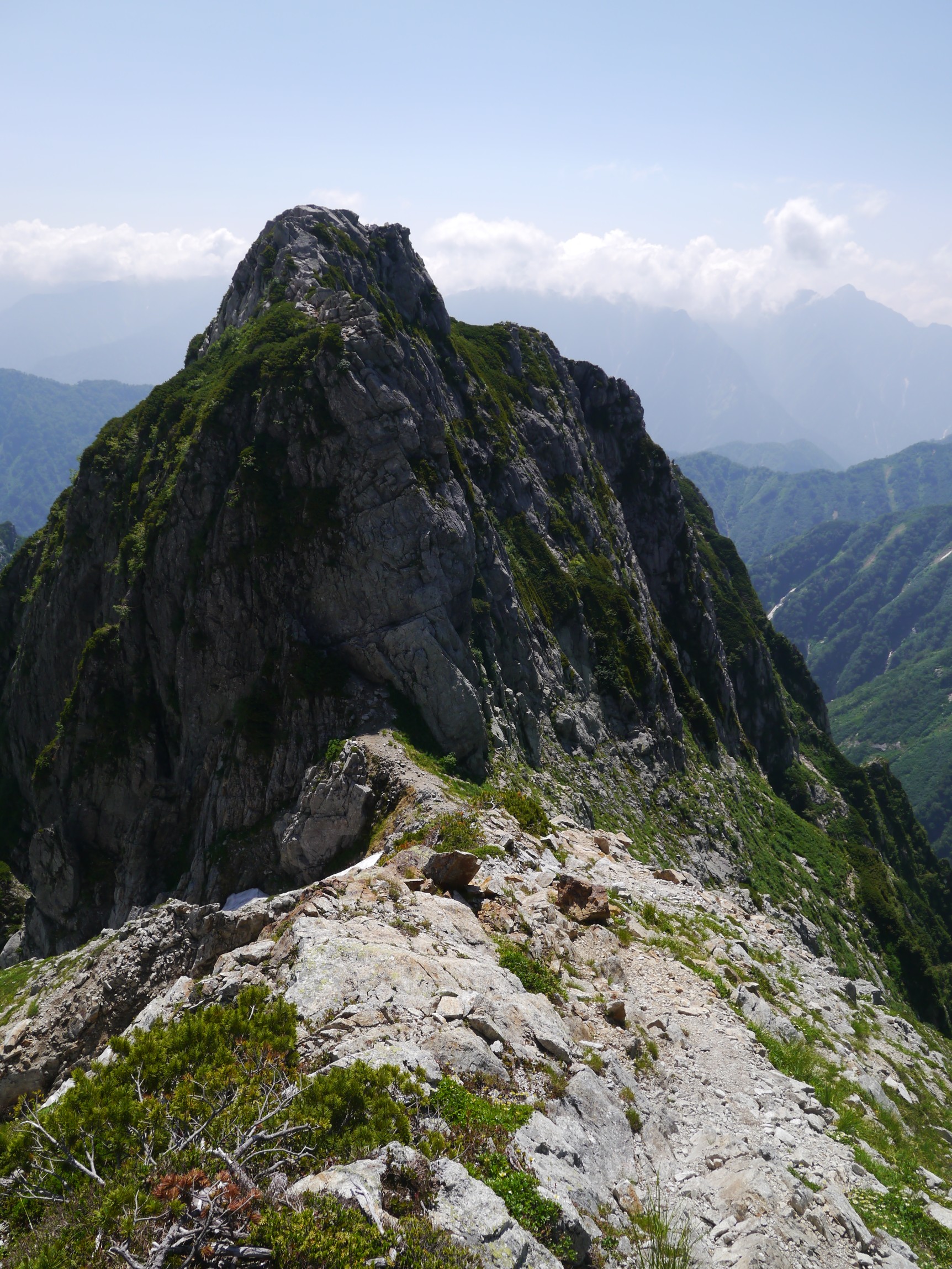 剱岳 源次郎尾根 山頂 別山尾根 19 08 04 Pochi Ewgさんの剱岳の活動日記 Yamap ヤマップ