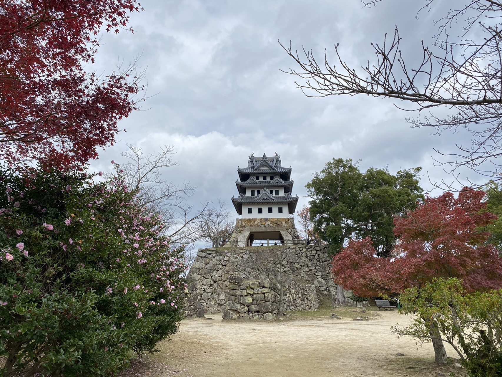 おかわりは続百名城の洲本城 三熊山 猿行者 山族 さんの淡路島の活動データ Yamap ヤマップ