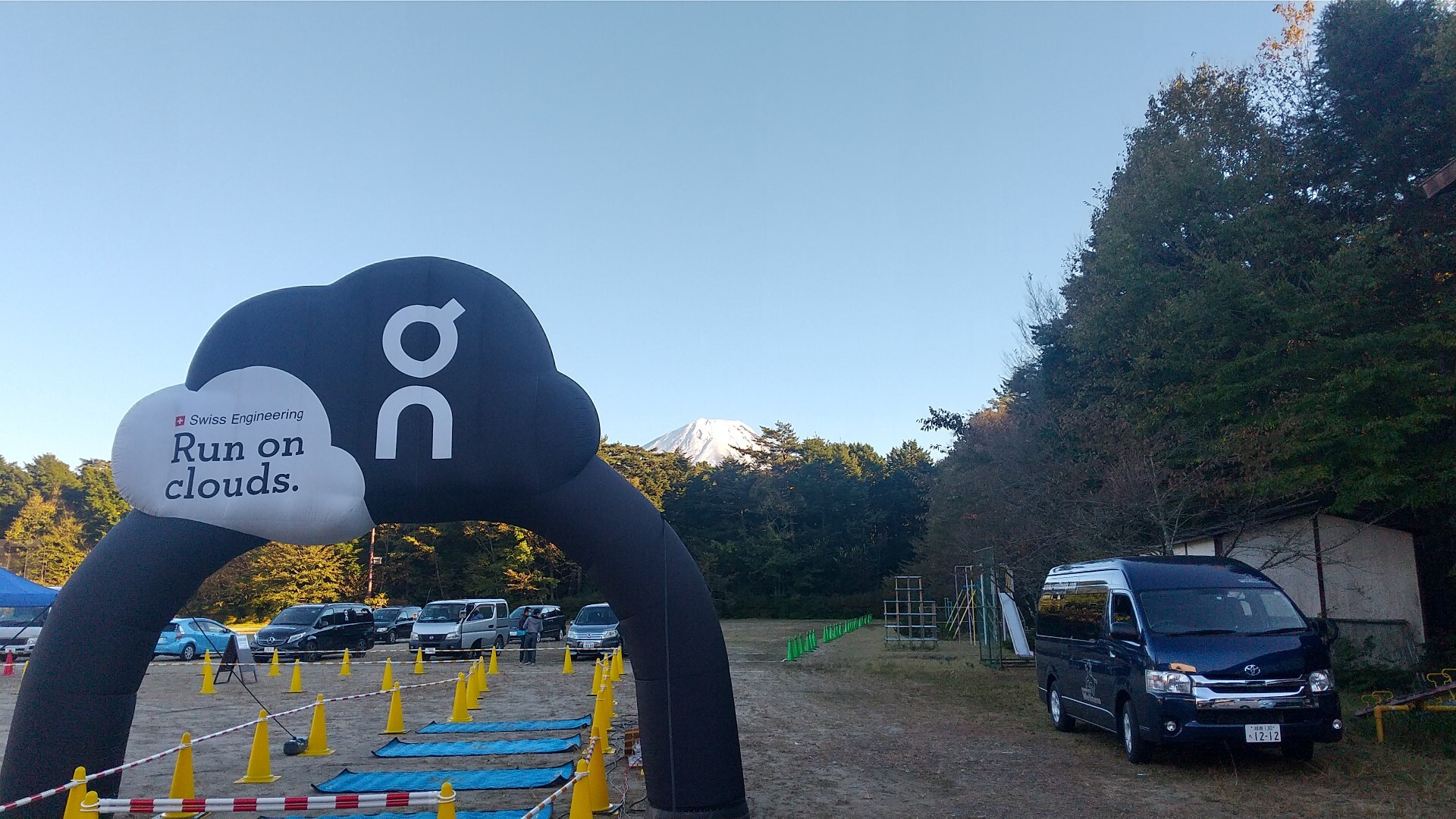 富士山原始林トレイルラン In 精進湖 本栖湖 もさんの三方分山 パノラマ台の活動データ Yamap ヤマップ